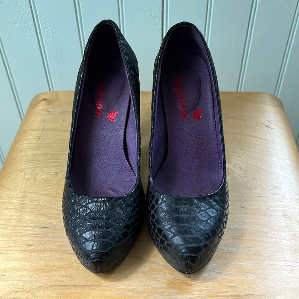 Farylrobin heels, hidden platform, black leather with snakeskin print, 6